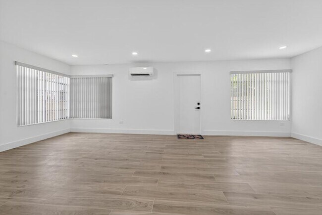 Foto del edificio - 326 191st St