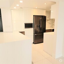 Building Photo - 2333 Brickell Ave