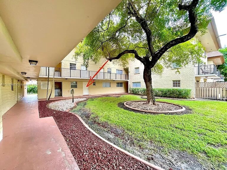 Primary Photo - 8650 SW 109th Ave