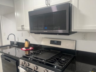 Building Photo - 4801 Oliver St