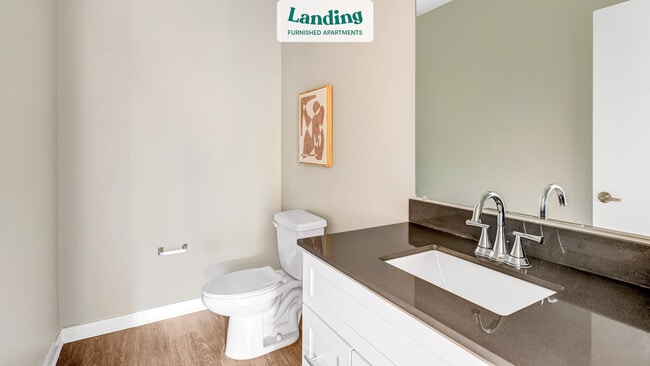 Foto del edificio - 5042 Linbar Dr