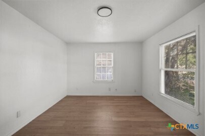 Foto del edificio - 1404 Mulford St