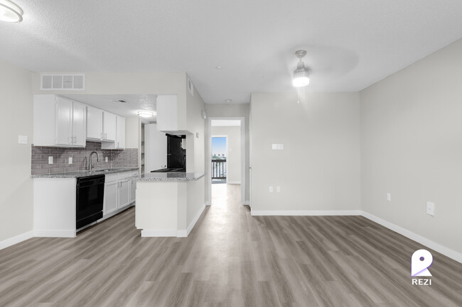 Building Photo - 130 Camino de Oro