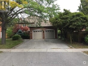 Building Photo - 3501 Kingbird Ct