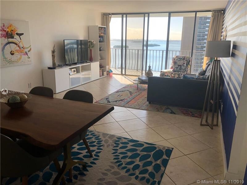 Foto principal - 780 NE 69th St