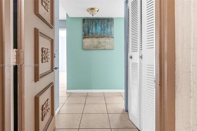 Foto del edificio - 7747 SW 86th St