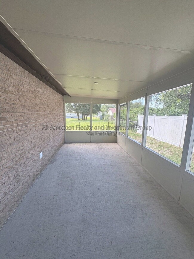 Building Photo - 816 Lark St
