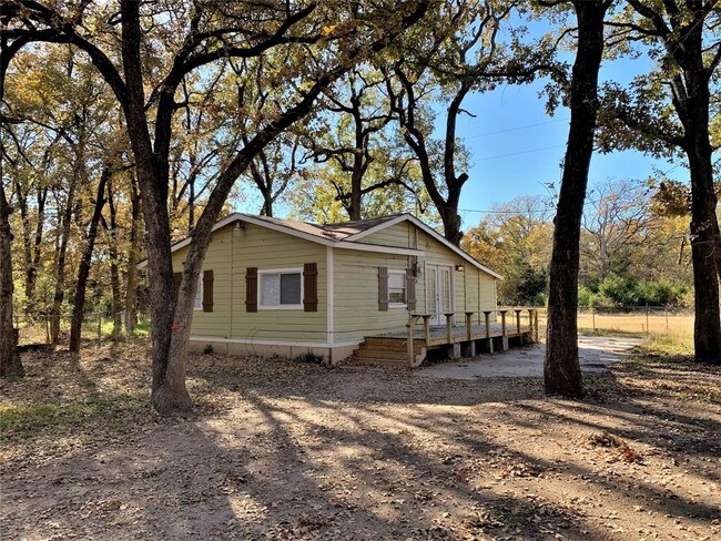 Building Photo - 1329 Tawakoni Dr