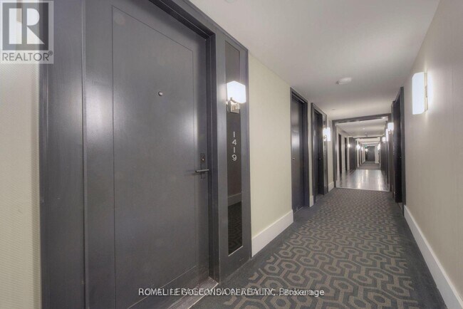 Photo du bâtiment - 955-1955 Bay St.