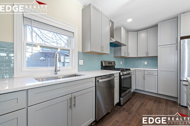 Foto del edificio - 232 Fulton St