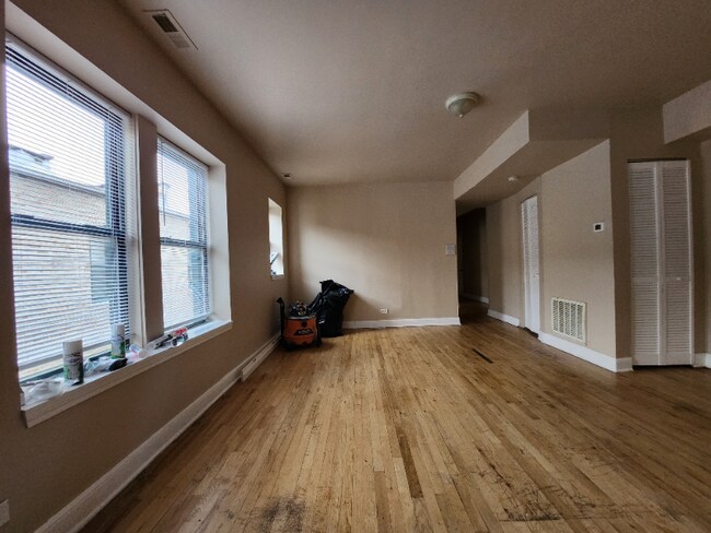 Foto del edificio - 4834 W Adams St