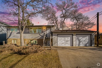 Building Photo - 1108-1110 Ponderosa Dr