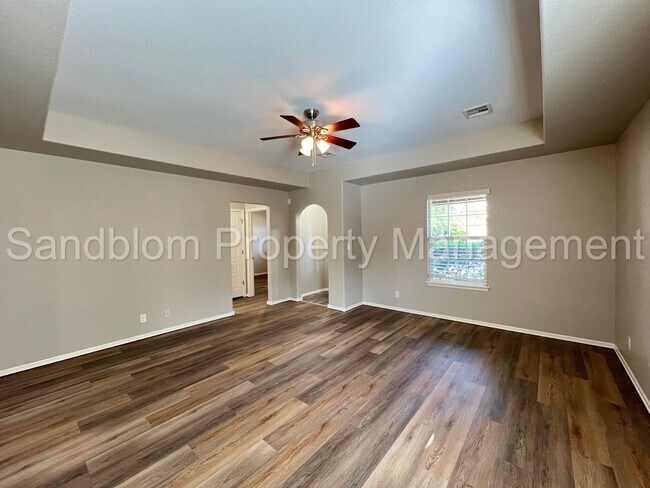 Foto del edificio - FOR LEASE | Jenks | $1645 Rent | Available...