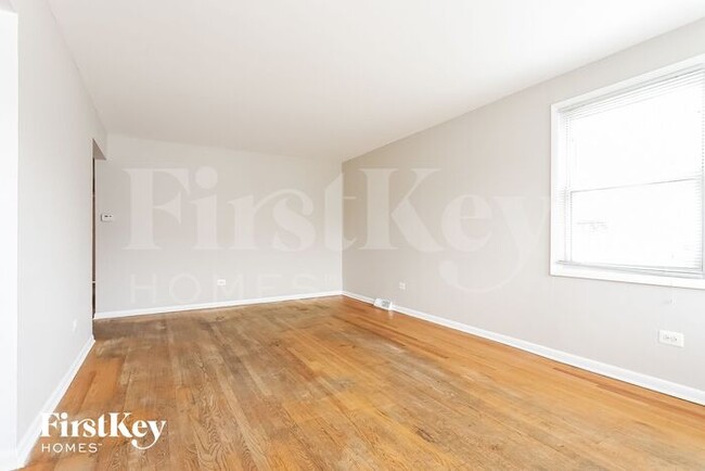 Building Photo - 3028 141st St