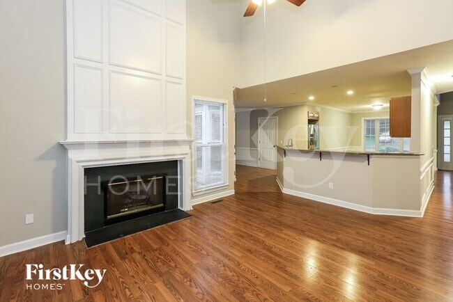 Foto del edificio - 4801 Brownes Ferry Rd