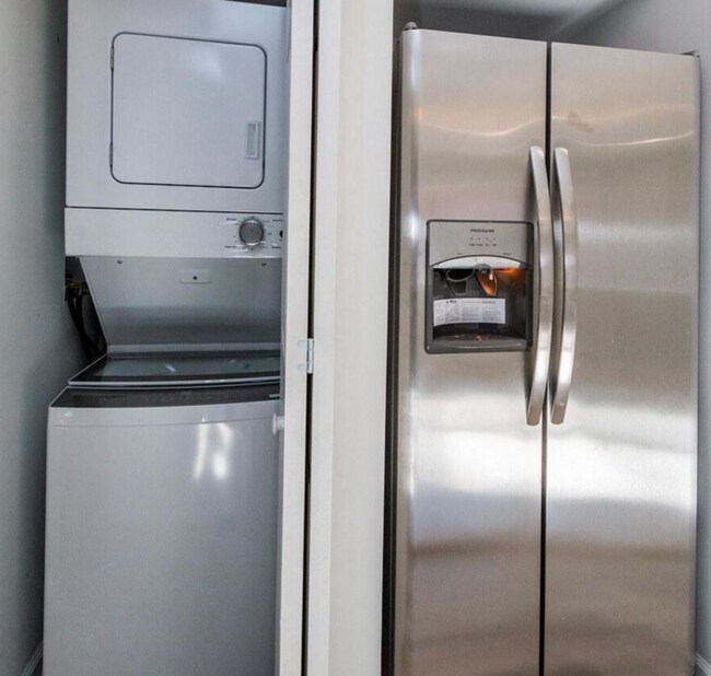 Foto del edificio - 529 16th St NE