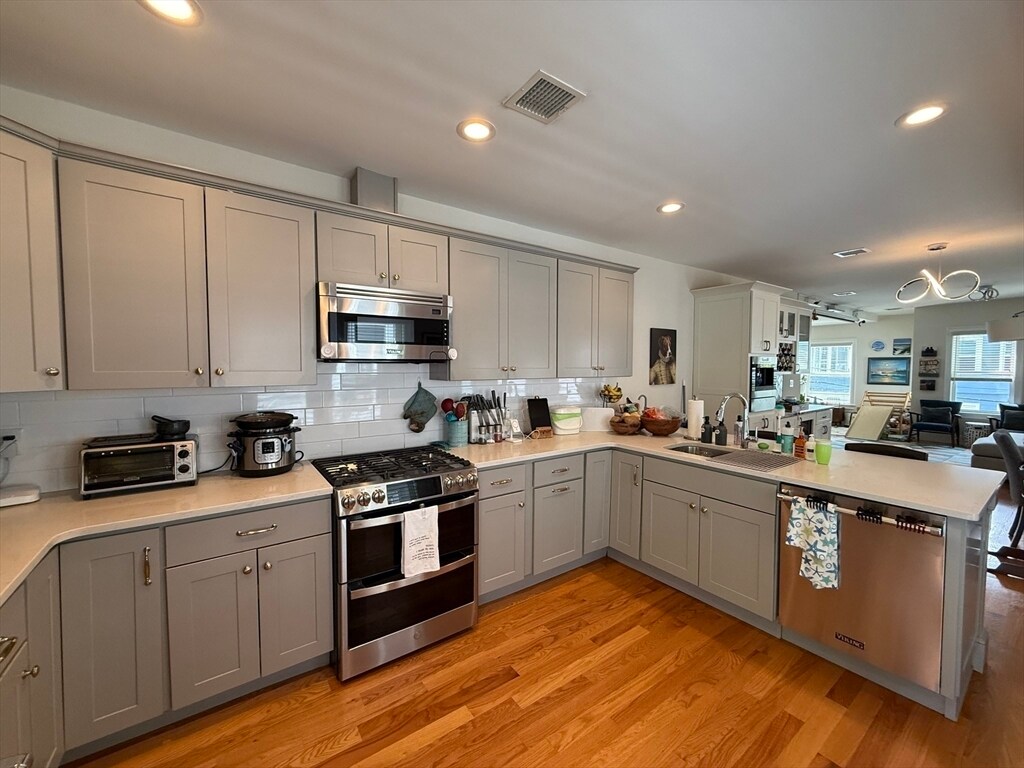 Foto principal - 24 Shapley Ave