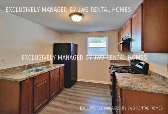 Building Photo - 7954 Pipit Ave