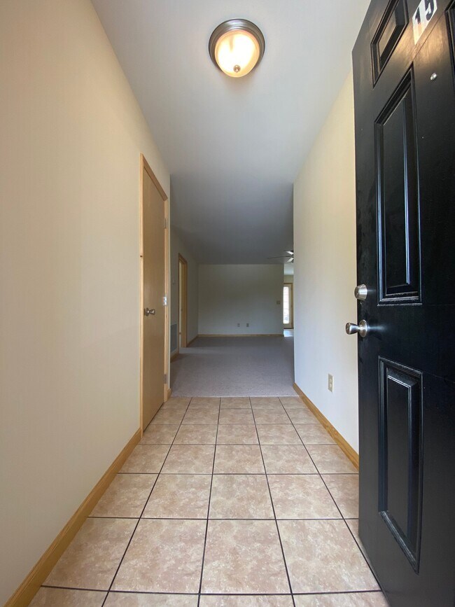 Foto del edificio - 46 Sunshine Ln