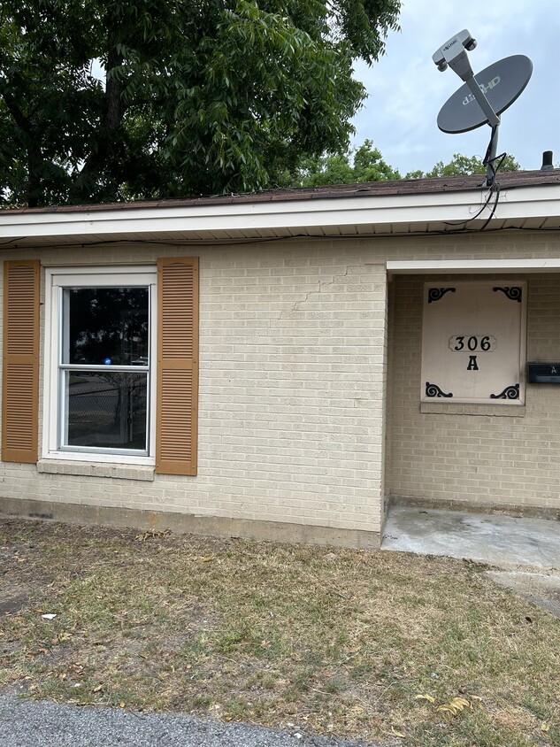 Primary Photo - 306 Lincoln St