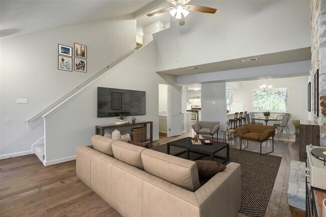 Building Photo - 8501 Selway Dr