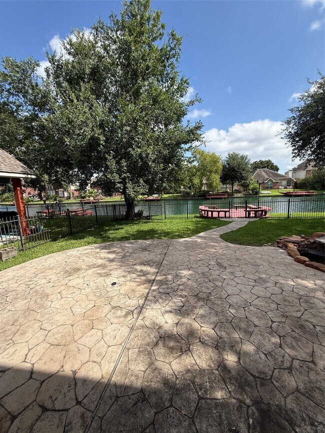 Building Photo - 11902 Miramar Shores Dr