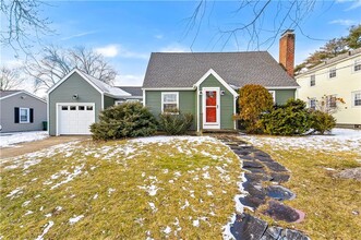 Building Photo - 111 Canna St