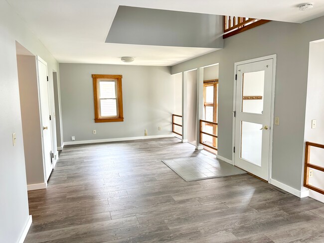 Foto del edificio - 2505 Dahle St