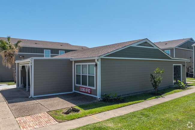 Leasing Office - Midtown Apartments