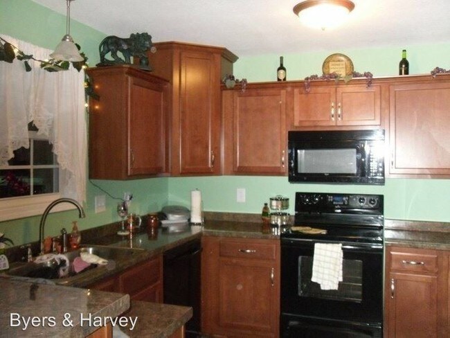 Building Photo - 3 br, 2.5 bath House - 3658 Oakland Road
