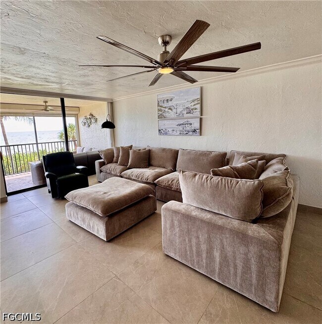 Foto del edificio - 10475 Gulf Shore Dr