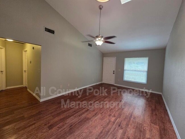 Building Photo - 320 Eron Way