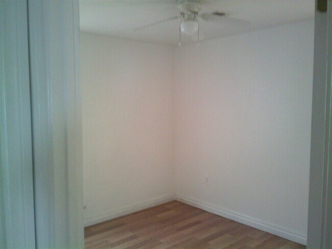 Foto del edificio - 1167 NW Ozmun Ave