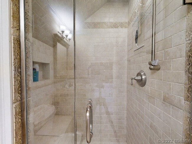 Building Photo - 4849 Saxon Dr