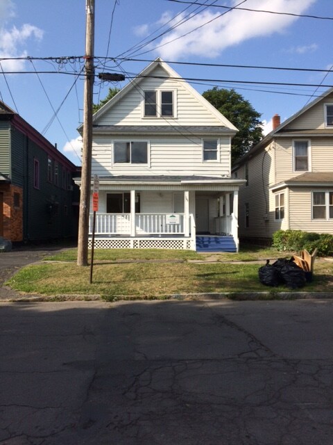 Primary Photo - 548 Richmond Ave