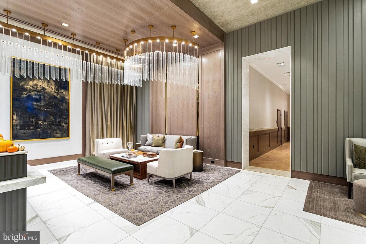 8551 Connecticut Ave Unit 307, Chevy Chase, MD 20815 Room for Rent in