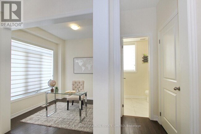 Photo du bâtiment - 14 Spring Snow Rd