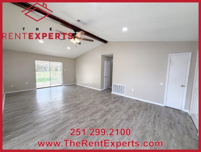 Foto del edificio - 4790 Gold Dr