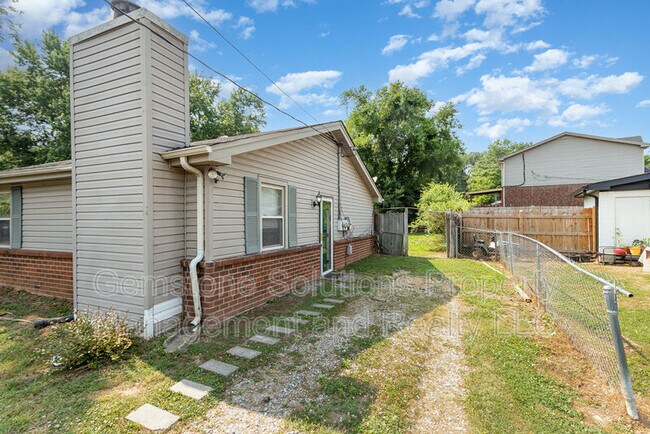 Building Photo - 4357 Central Valley Dr