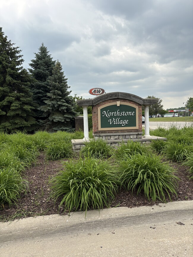Building Photo - 23778 Northstone Village Dr