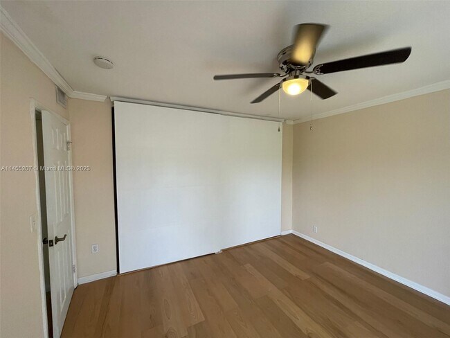 Foto del edificio - 11378 Royal Palm Blvd