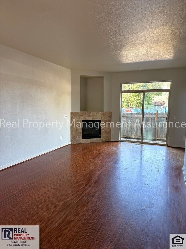 Foto del edificio - 15989 SW Noah Ln