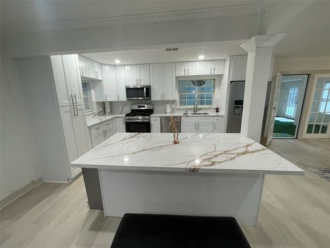 Foto del edificio - 12834 Tosca Ln