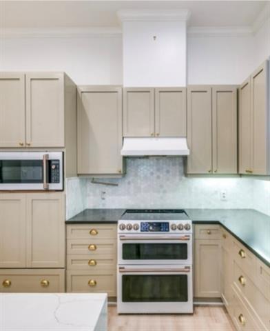 Foto del edificio - 7319 Inwood Rd