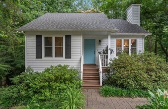 Building Photo - 208 Fan Branch Ln