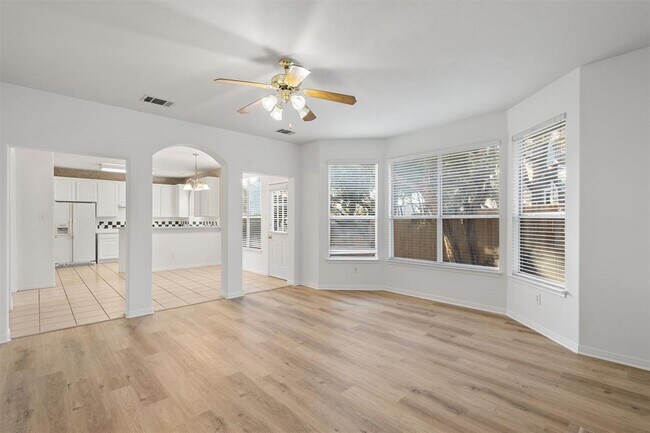 Foto del edificio - 803 Cashew Ln