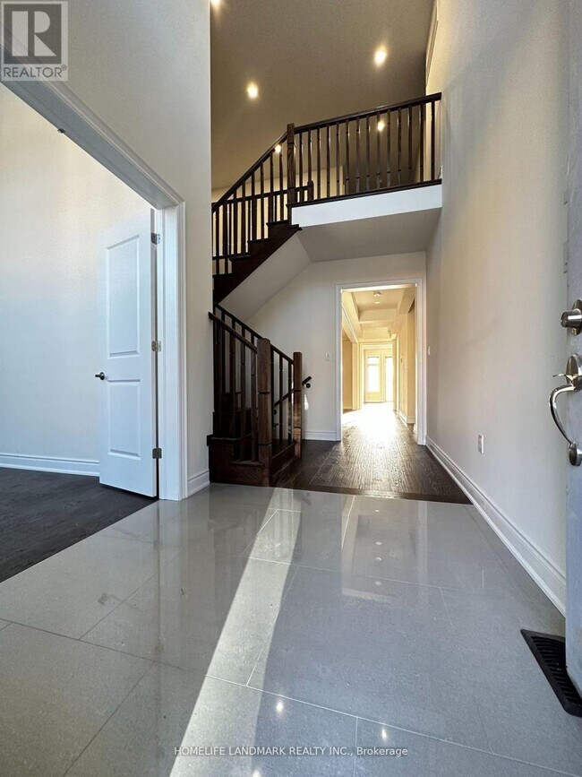 Photo du bâtiment - 36 Upbound Ct