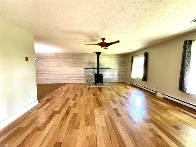 Foto del edificio - 32151 Avon Rd