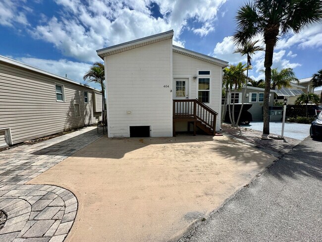 Foto del edificio - 619 Nettles Blvd