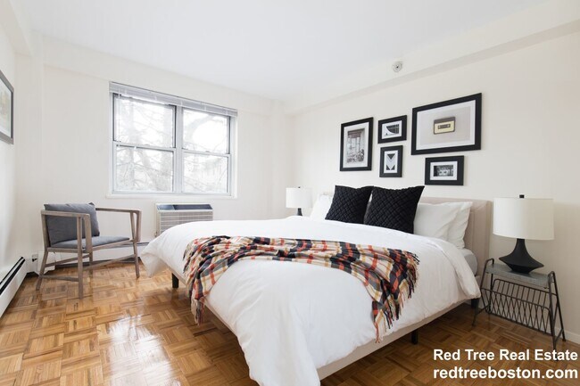 Building Photo - 175 Freeman St